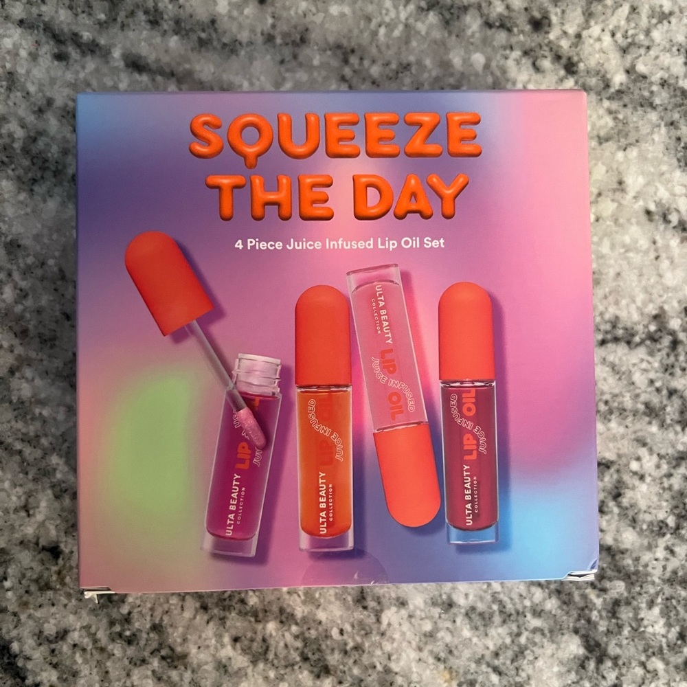 Squeeze the day 4 piece juice infused lip oil set